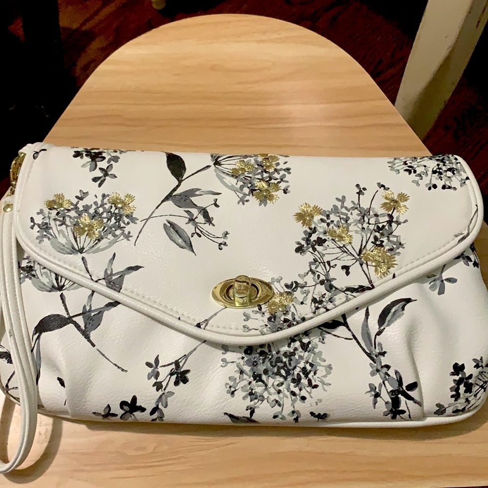 Small elegant purse - Picture 2 of 6